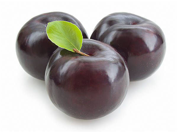 Plums Black, per lb