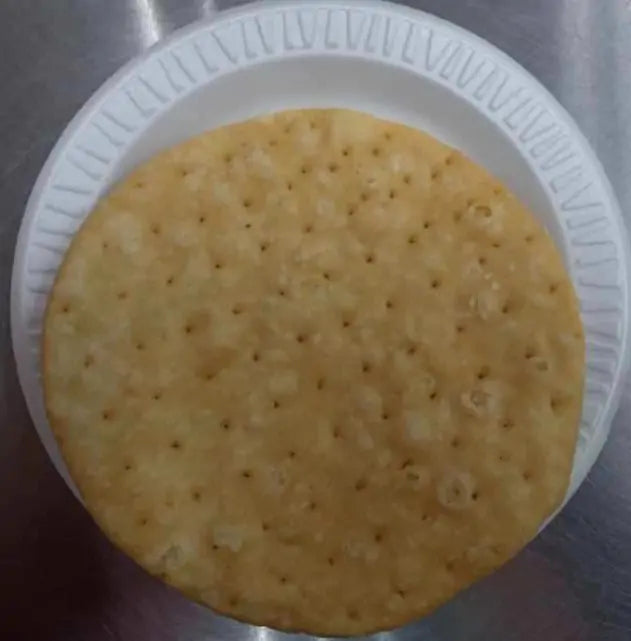 Phiki Mathri (1 pcs)